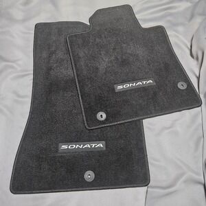 Hyundai Sonata Front Floor Mats Black Carpet OEM L1F14 AC000 Set of 2